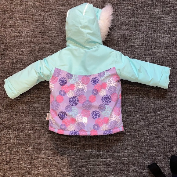 Gusto Snowsuit - Picture 3 of 6